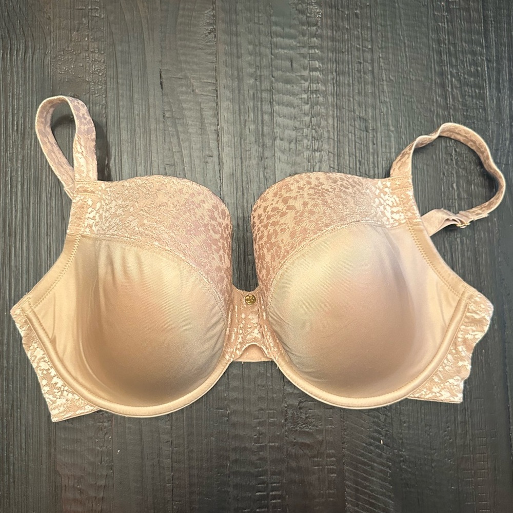 NWOT Le Mystere Safari T Shirt Bra Nude 38G